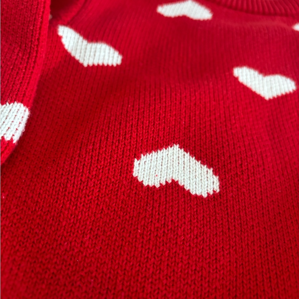Red Heart Pattern Sweater - Picture 3 of 6